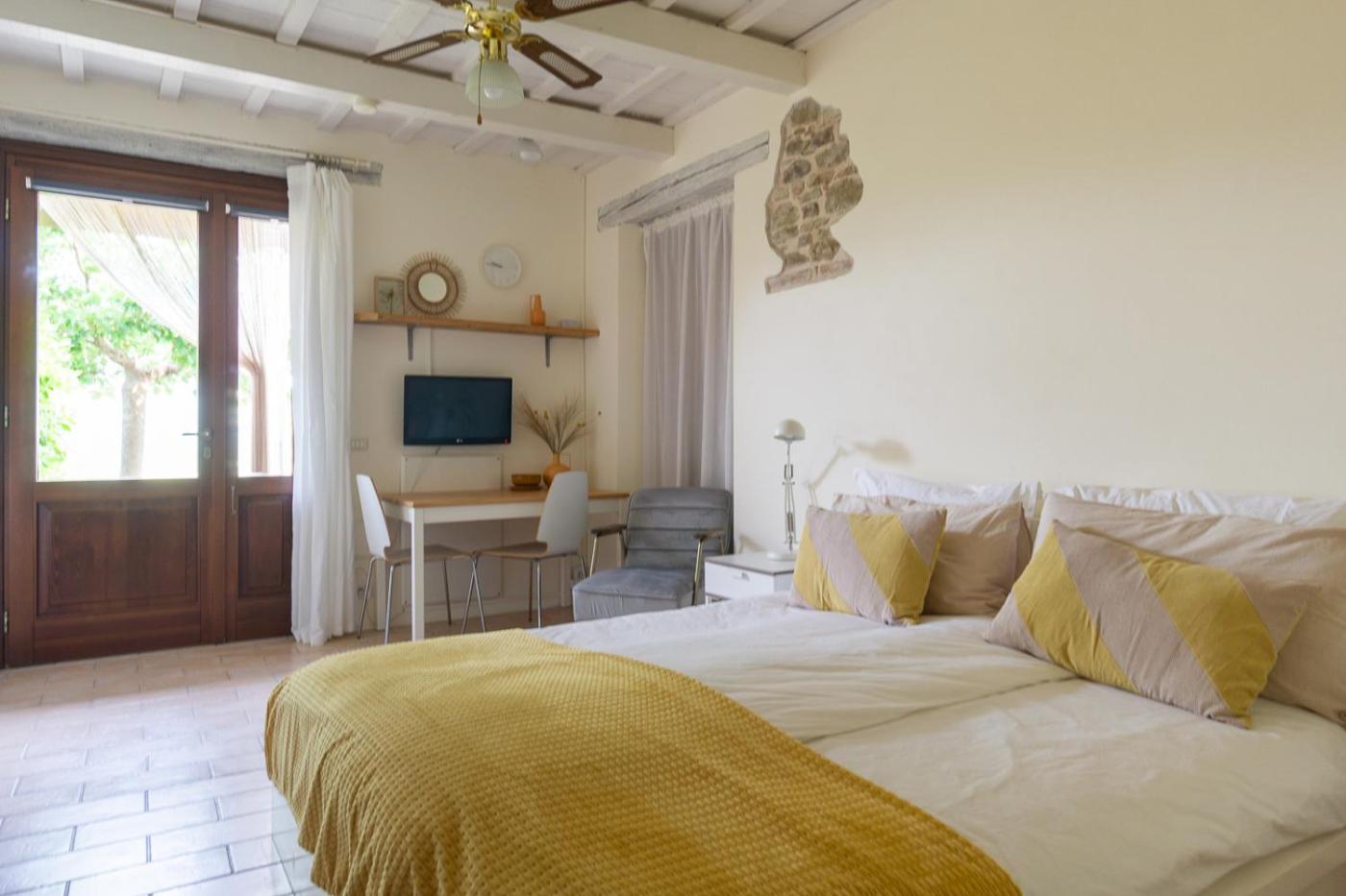 San Pietro  Rosa Nel Pozzo Apartments And B&B מראה חיצוני תמונה