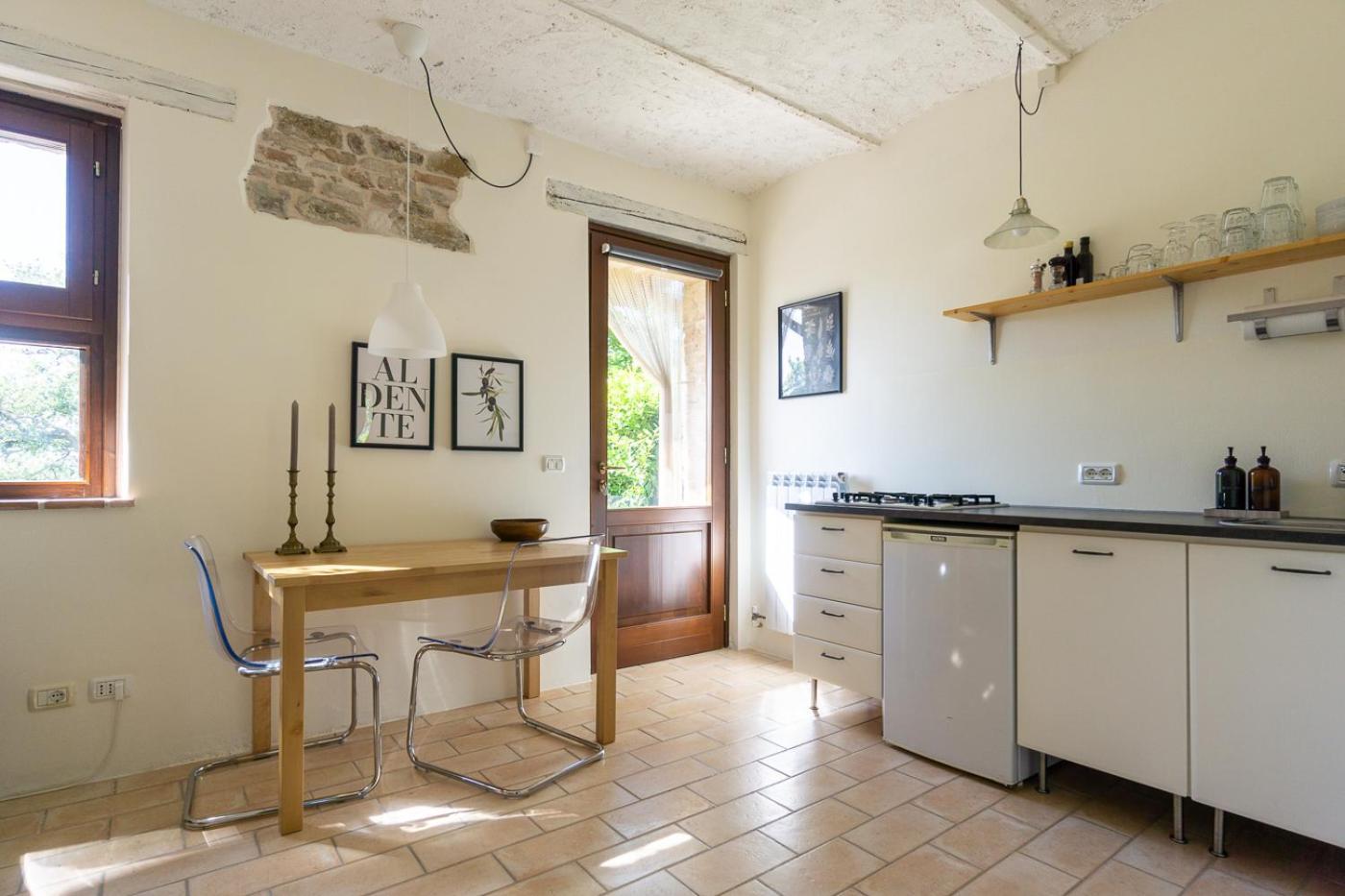 San Pietro  Rosa Nel Pozzo Apartments And B&B מראה חיצוני תמונה